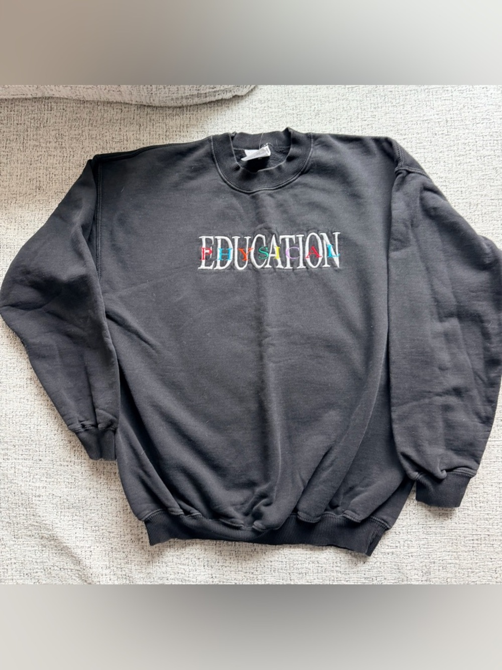Vintage Physical Education Embroidered Crewneck Sweatshirt Black Oversized L